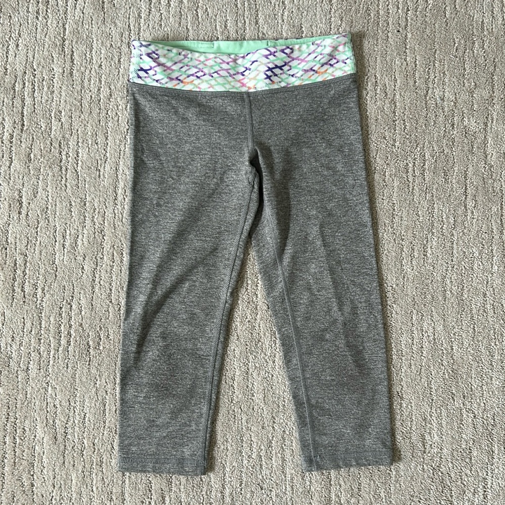Ivivva Capri Leggings